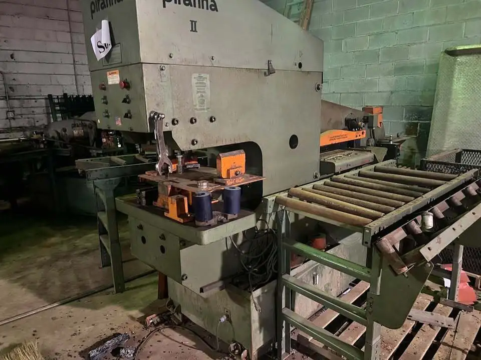 USED 2005 PIRANHA PII-140