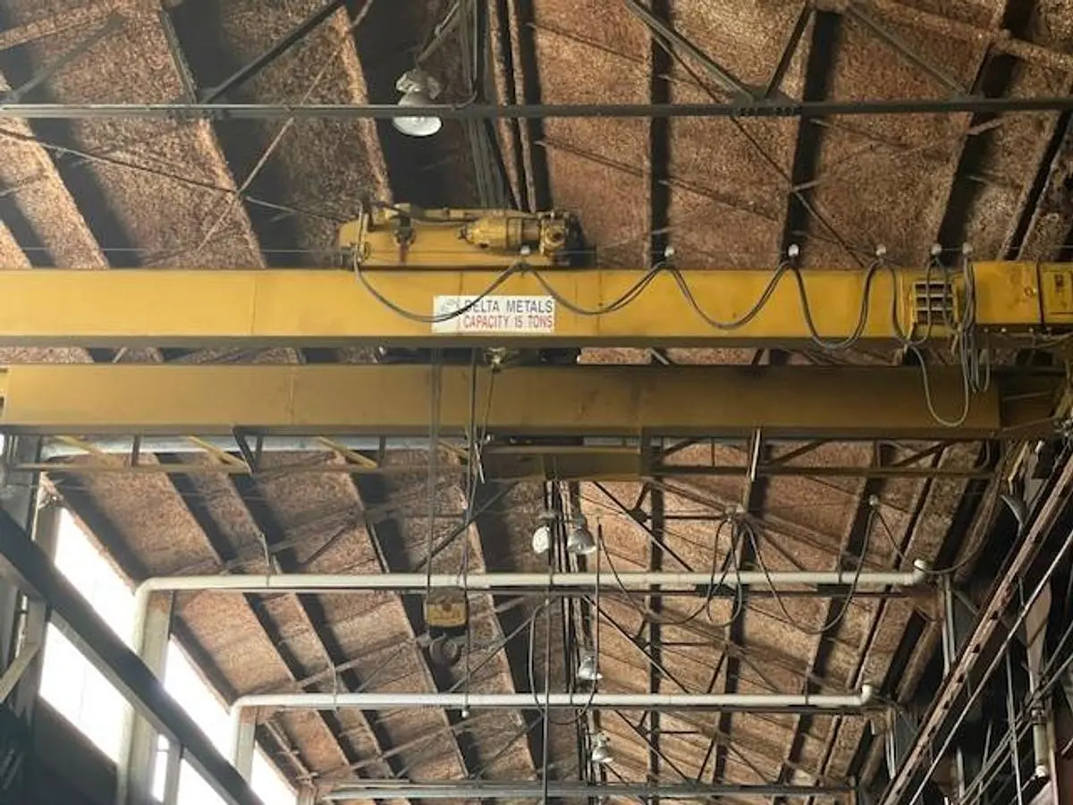 15 Ton x 22' Crane