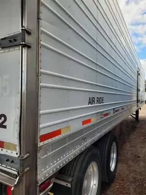 USED 2002 UTILITY 48FT
