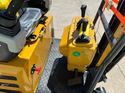2026 CFG Mini Excavator (MX12RX)