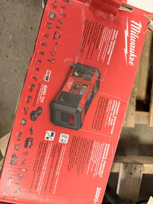 Used MILWAULKEE M18 RADIO Miscellaneous Equipment (Electrical & Power) Michigan US | Miedema Asset Management Group #1369598
