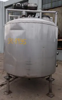 SPC8935  Kettle 1,000 gallon Vendome processor kettle, agitator 5 hp side scraping, 100 psi jacket rating, Stainless Steel