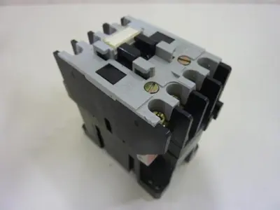 USED ALLEN BRADLEY 100-A12ND3 SER B