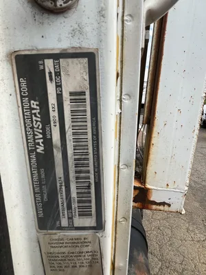 Used 2000 _UNKNOWN_ _UNKNOWN_ Fuel & Lube Trucks Oregon US | KNM Equipment Sales & Service #1363620