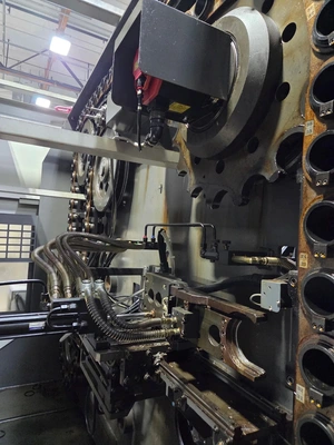 2010 KIWA KH-55 Horizontal Machining Centers | Toolquip, Inc. (7)