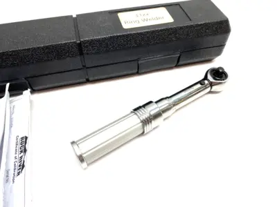 USED FASTENAL, ROCK RIVER 1/4" DRIVE 7.200" OAL TORQUE WRENCH 2.5 IN-LB