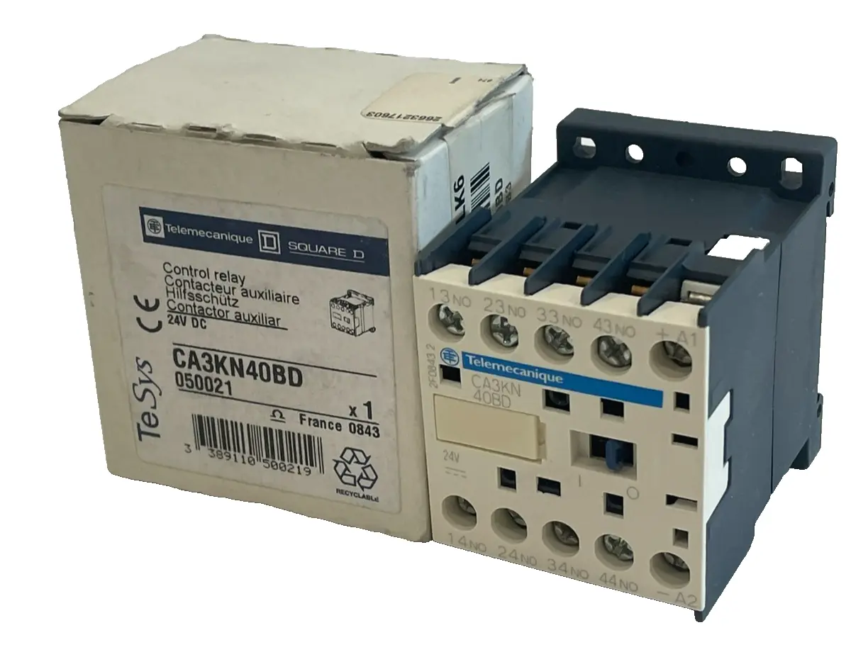 NEW TELEMECANIQUE/SQUARE D CA3KN40BD CONTROL RELAY