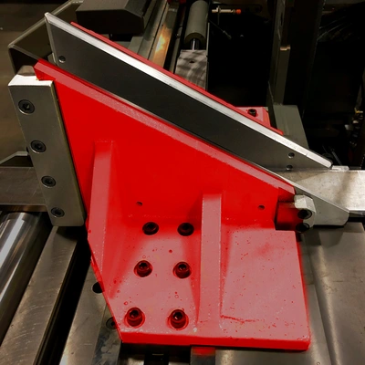 NEW AMADA VT7995M