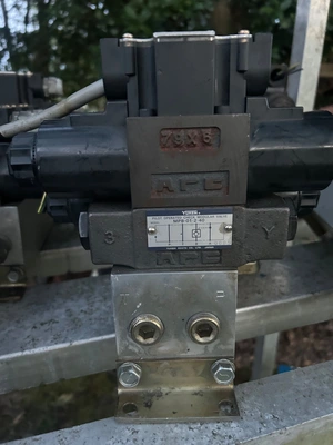 Used YUKEN DSG-01-3C2-D24-6090 Hydraulic and Pneumatic Motors South Carolina US | Jkbvending #1494774