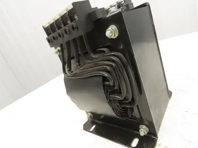Toyogiken Step-Down Transformer 1.5kVA Pri 200-210-220V Sec 100-105-110V 1PH