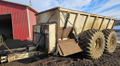 KUHN KNIGHT 8150 PRO TWIN SLINGER Manure Spreaders | Iron Listing (53)