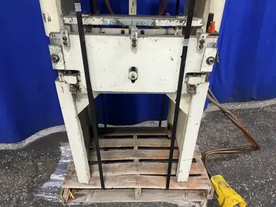 Used BANTAM 2FT 12TON Press Brakes Ohio US | HGR 24 #1278459