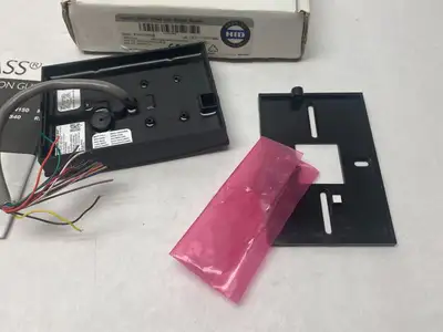 USED HID MULTICLASS RP40 SMART CARD WALL SWITCH READER