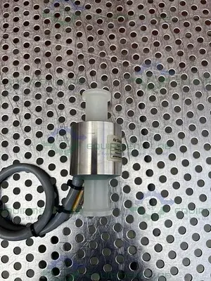 USED AMERSHAM PHARMACIA FCP6-A7 AIR SENSOR FLOW CELL ID 6MM/TC25MM, 1/2"