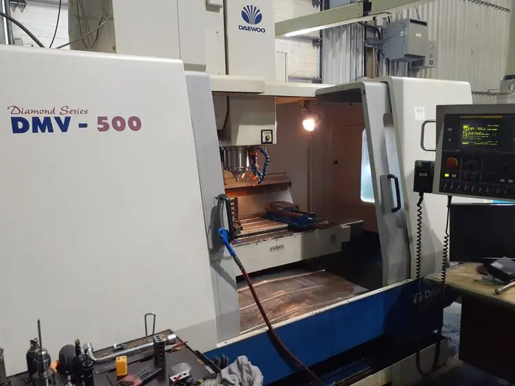 Used 2000 DAEWOO DMV-500 Vertical Machining Centers Vermont US | Two Spade Machinery LLC #506768