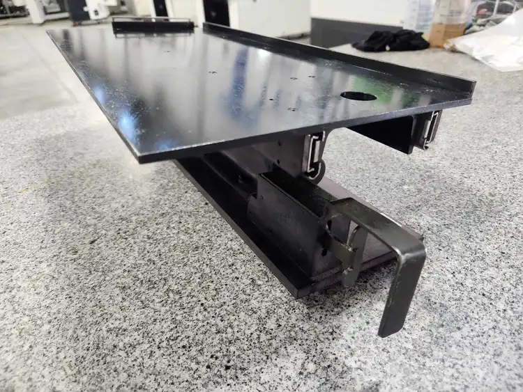 Used UNIVERSAL Tray Feeder SMT Feeder Accessories Texas US | Tekmart International Inc. #882190
