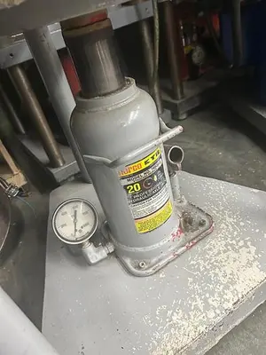 Contenti 3-Post Rubber Mold Vulcanizer Press, Model #175-312
