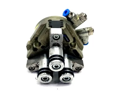 303308 | Schunk  Universal Pneumatic 3-Jaw Gripper 2.5mm Stroke Per Jaw PZN-plus 40 - Used