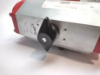 Used Bray Controls Double Acting Pneumatic Actuator Rotary Actuators Michigan US | Maverick Industrial Sales #1483147