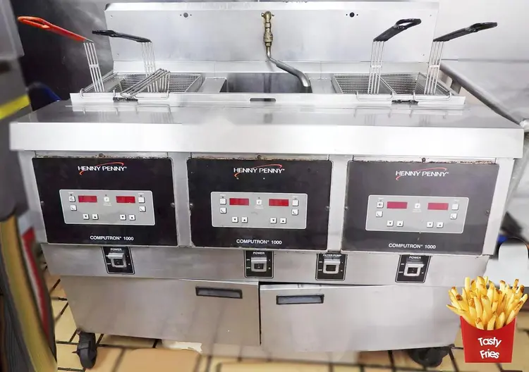 Used HENNY PENNY OFG-323 Cookers / Coolers / Fryers British Columbia CA | Surrey Food Equipment #889264