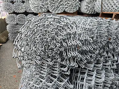 Chain Link Mesh Rolls, 2" x 2", 6 Gauge Galvanized 5' x 30'
