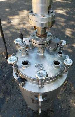 USED WALKER 175 L  REACTOR TK 306