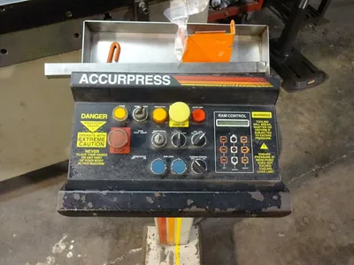 1995 ACCURPRESS 7608 Press Brakes | Mohawk Machinery (4)