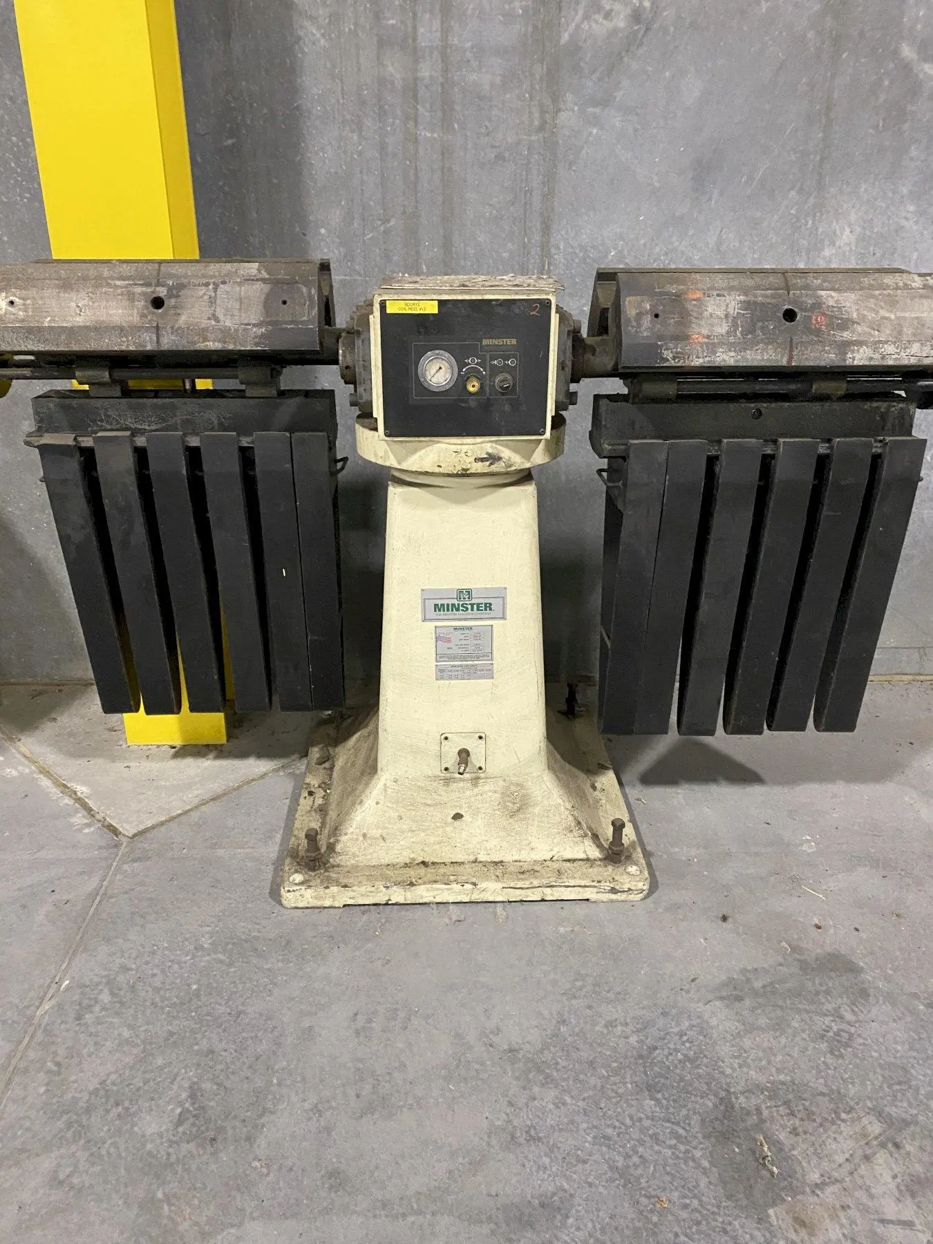 USED MINSTER MRM6-20D