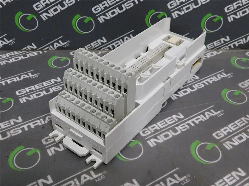 ABB 3BSE01320R1 Module Termination Unit Base PR:G TU810V1 SL10450525 Used