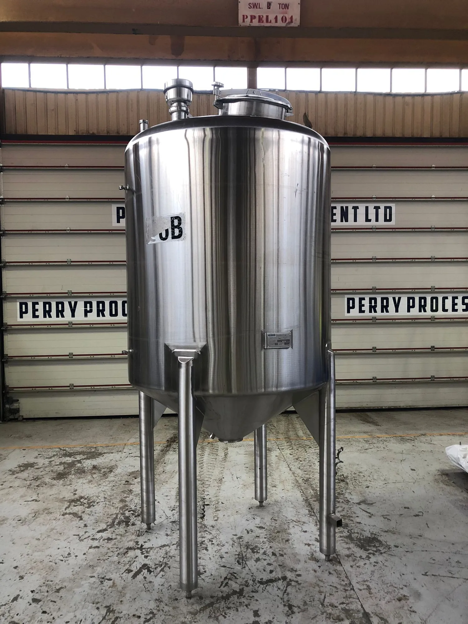 USED KELLS STAINLESS STEEL LTD. 3,200 Litre