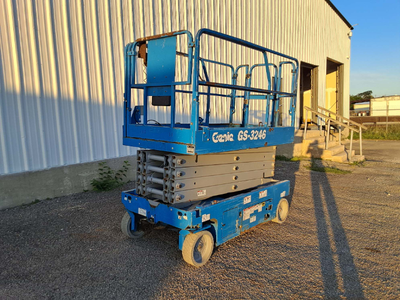 USED 2019 Genie GS-3246