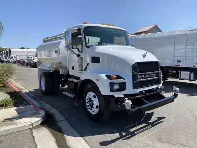 New | in-Stock 2027 MACK MD642R Water Trucks California US | Commerce Truck Equipment Sales #1548766