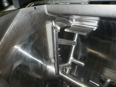 Berief 400 L Tanks SS Europe 0-4,999 Litres | Perry Equipment (17)