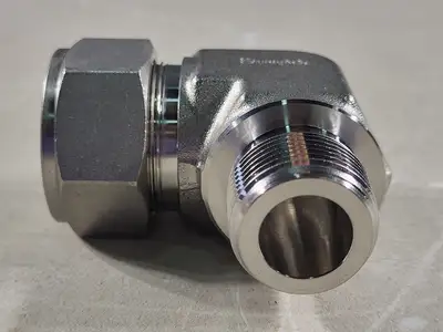 NEW SWAGELOK SS-1610-2-12