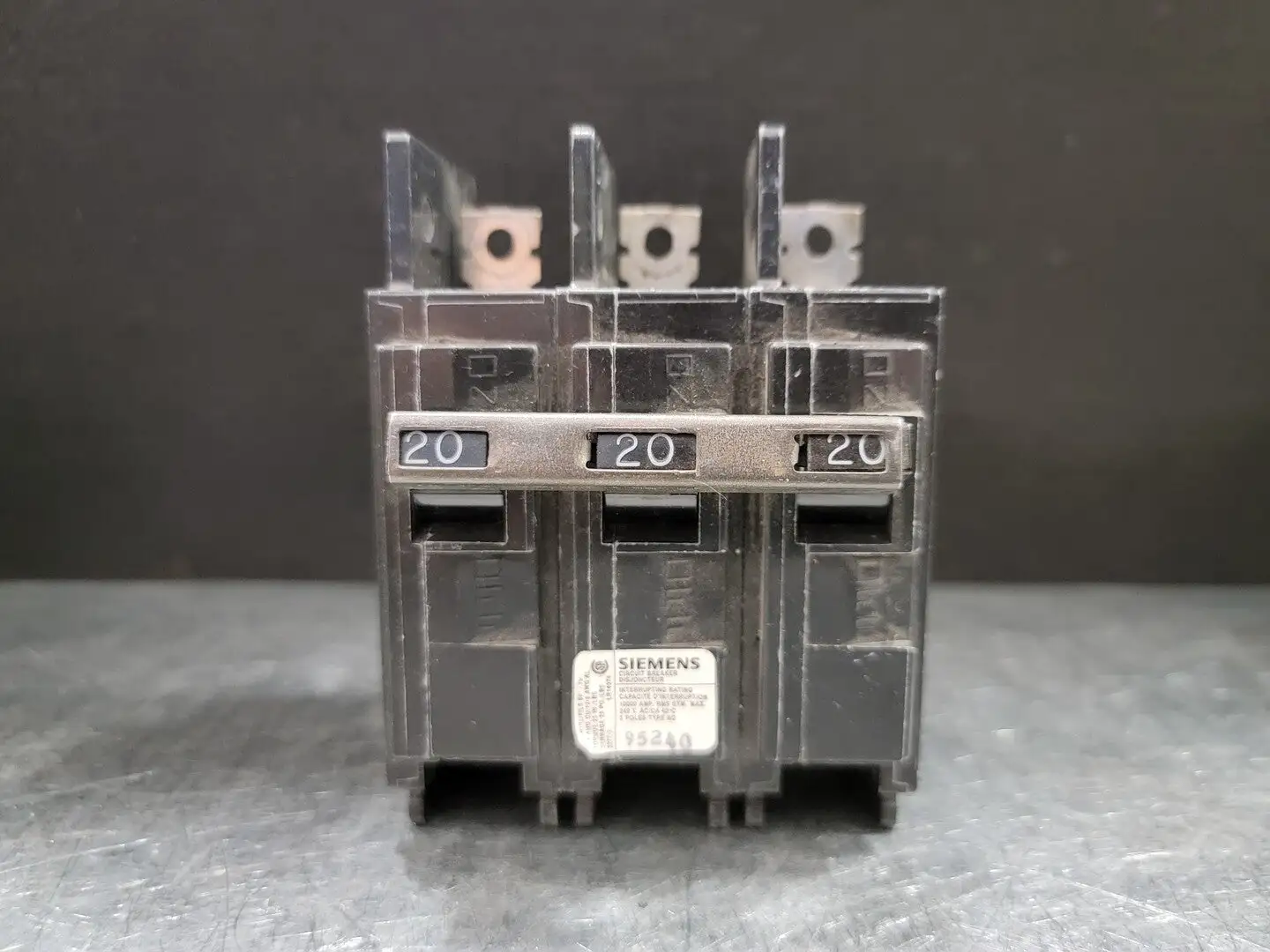 Used SIEMENS BQ3B020 Switchgears British Columbia CA | Lenmark #243911
