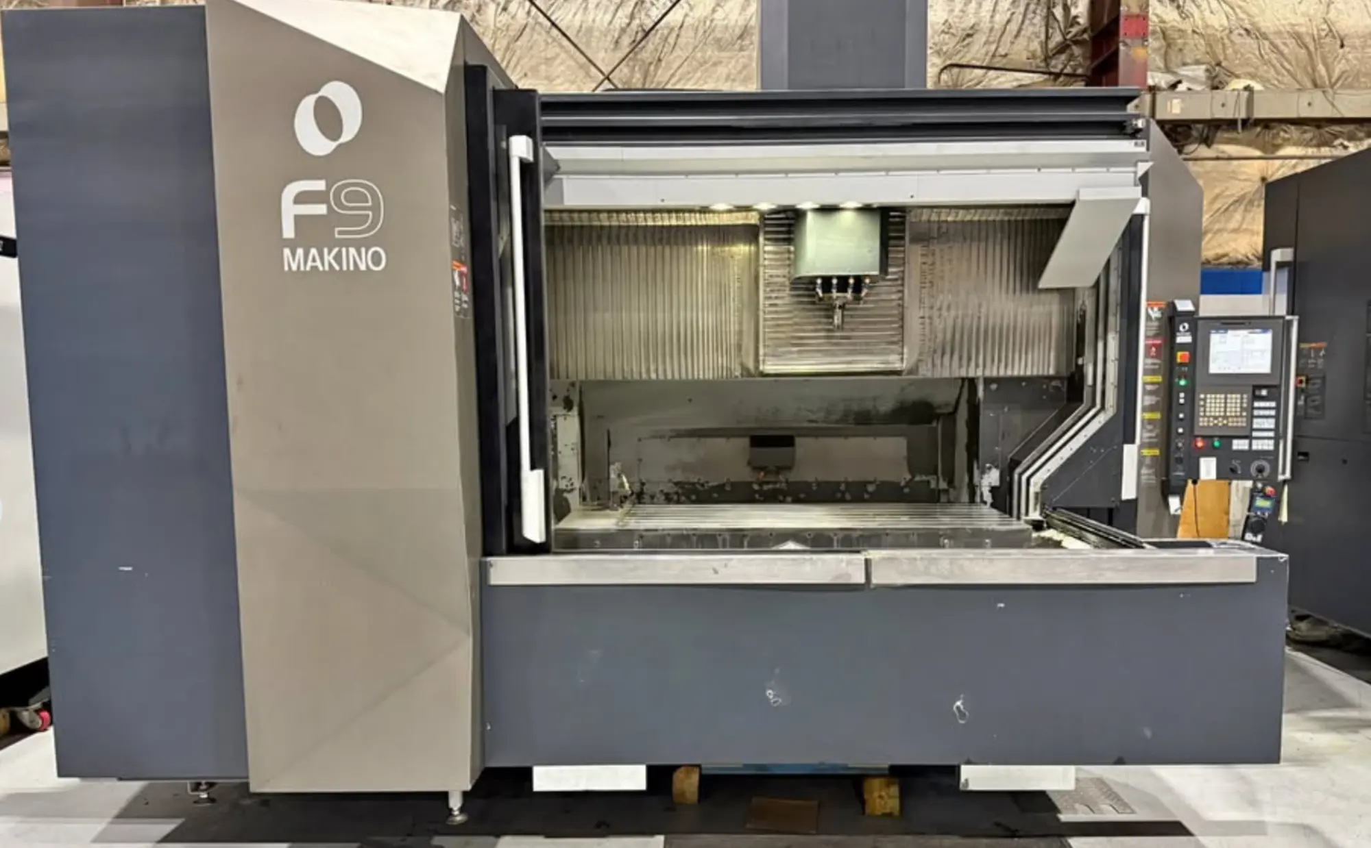 USED 2015 MAKINO F9