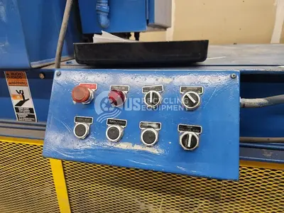 USED SELCO HL12XHD CLOSED DOOR HORIZONTAL