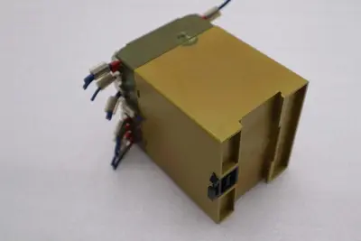 PILZ SAFETY RELAY 474790 PNOZ V 30S 24 V DC  PNOZV30S24VDC STOCK L-453C