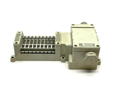 SMC VV5QC11-09N3TD0-S Base Mounted Manifold Plug-in Terminal Block - Used