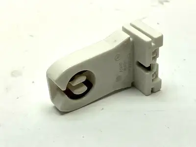 104-13357 | Leviton  Turn Type Lamp Holder 600V 660W LOT OF 3 - New – Open box
