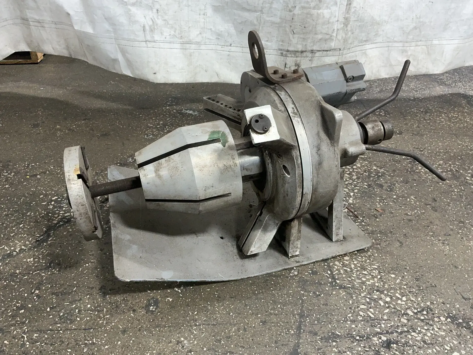 Used TRITOOL CO 712 Pipe Bevelers Ohio US | HGR 24 #1230629