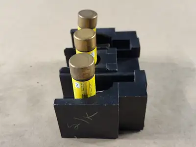 Disconnect Switch with 15 Amp Fuse LPJ-12SP