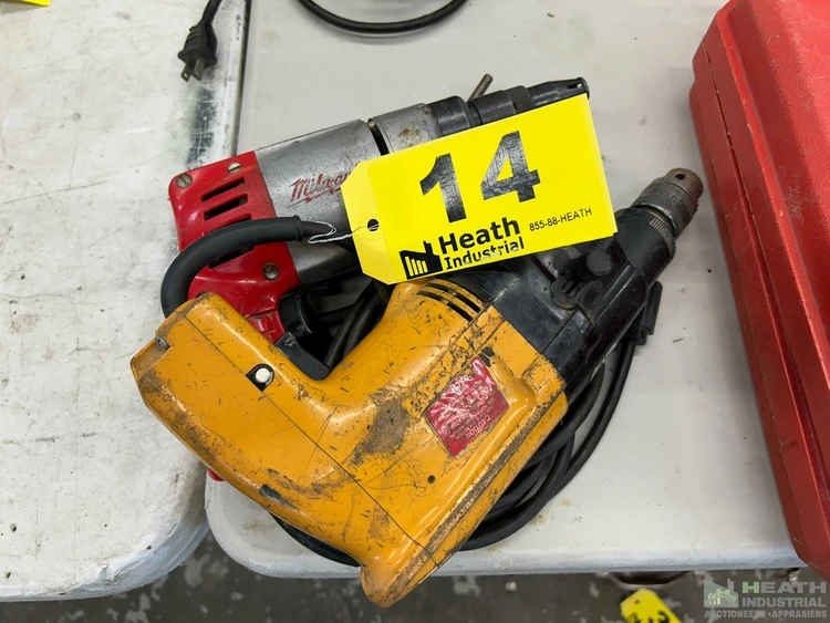 Used _UNKNOWN_ (2) ASSORTED ELECTRIC SCREW SHOOTERS, MILWAUKEE & BOSCH Screw Drivers Illinois US | Heath Industrial Auction Services #1379463