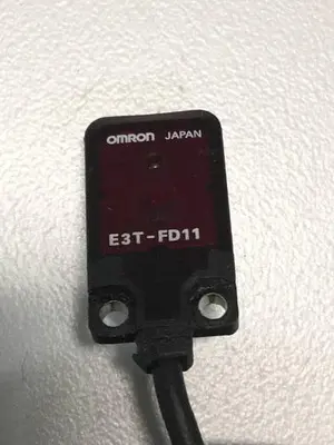 USED OMRON E3T-FD11