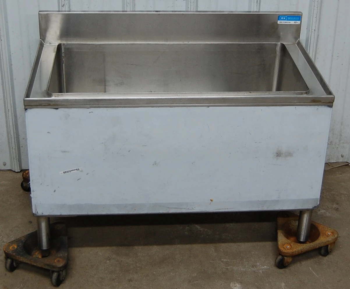 142-1112 BK Resources 36 Inch Underbar Ice  Bin w 8 Circuit Cold Plate