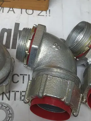 New | in-Stock THOMAS & BETTS LT-494 Miscellaneous Equipment (Electrical & Power) Ohio US | Surplus Asset Holdings #1235343