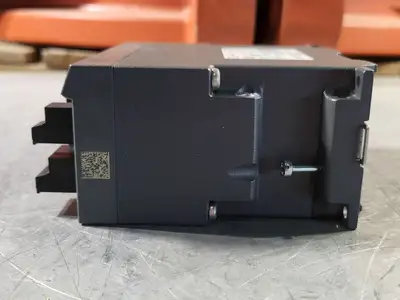 NEW SIEMENS 6GK5208-0BA10-2AA3