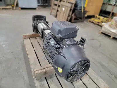 NEW GRUNDFOS CR150