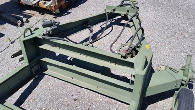 USED 2010 JOHNSON M353
