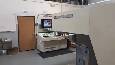 2005 Mitsubishi D3000TP Eight Color (Installed new in 2007)